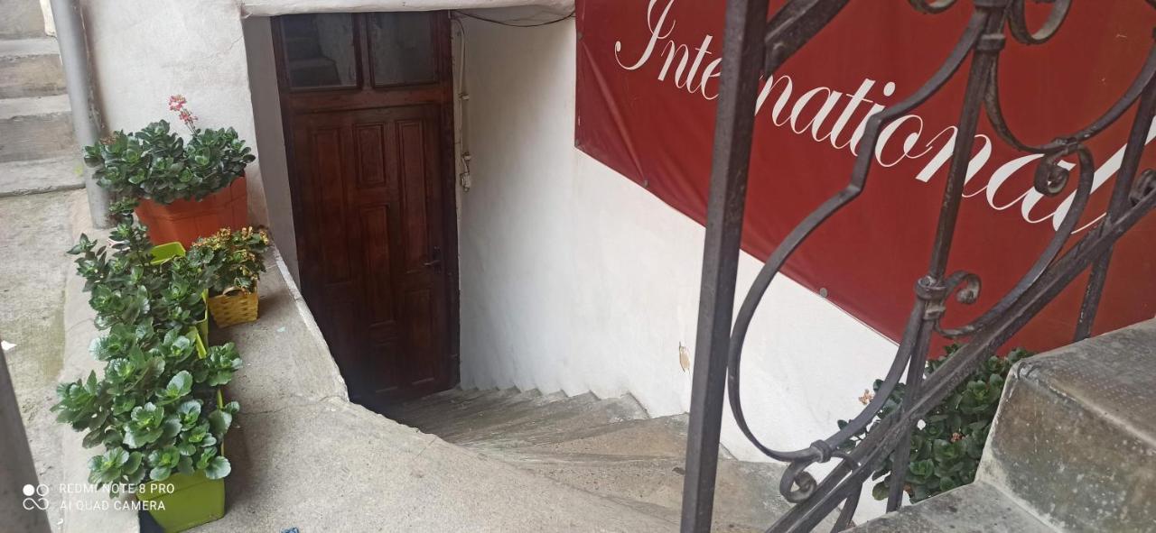 Studio Pe Somes Cluj-Napoca Eksteriør bilde
